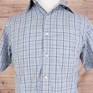 Van Heusen Shirt Mens Medium Blue Plaid Short Sleeve Button Front Cotton Pocket